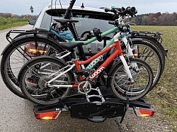 Thule EasyFold XT Lichter an