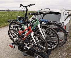 Thule EasyFold XT mit 3 Fahrrädern